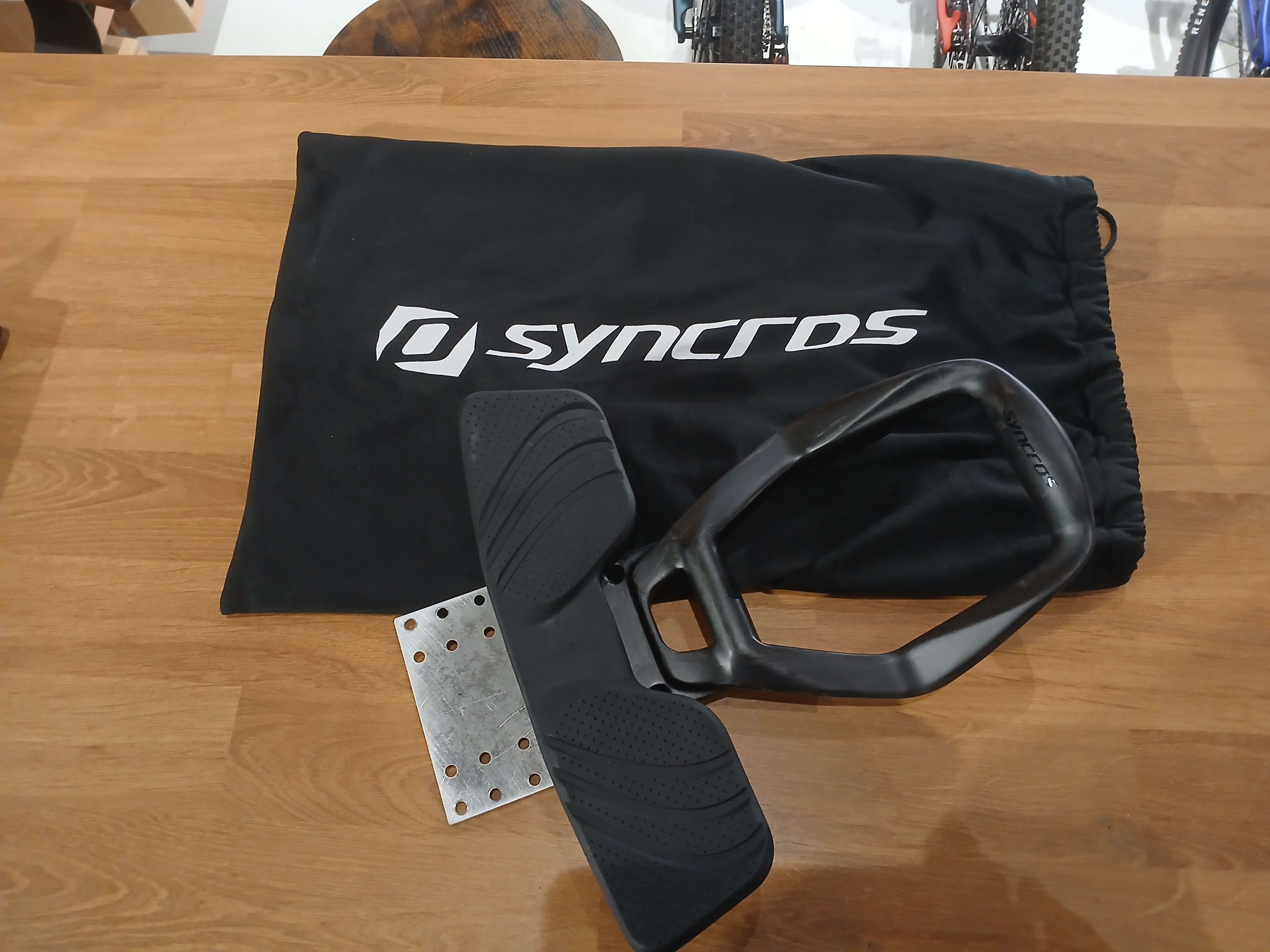 Cintre Triathlon Syncros Creston carbone